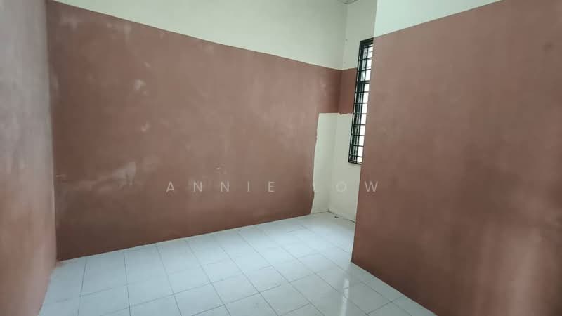 1-storey Terraced House for Sale in Bandar Putra (Kulai) - Annie Low - Interior - PropertyGuru.com.my