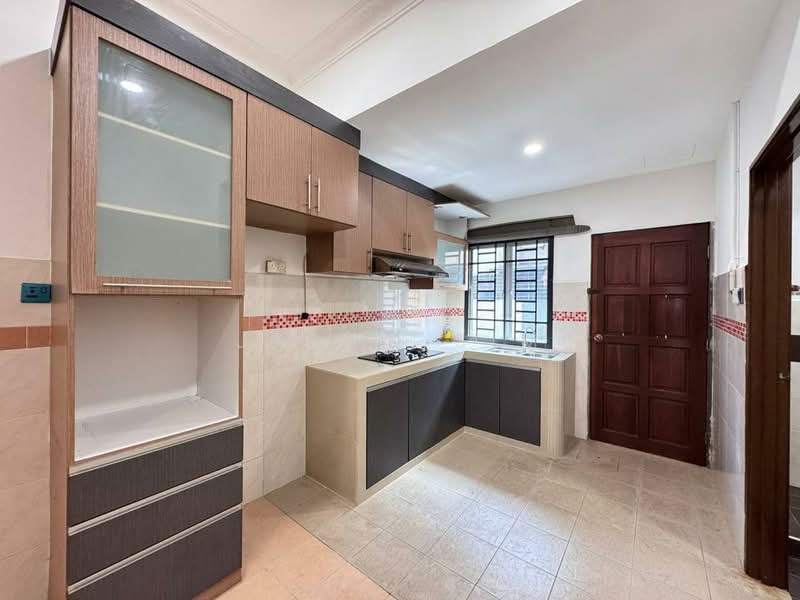 2-storey Terraced House for Sale in Austin Perdana (Tebrau) - Jason Sim - Kitchen - PropertyGuru.com.my