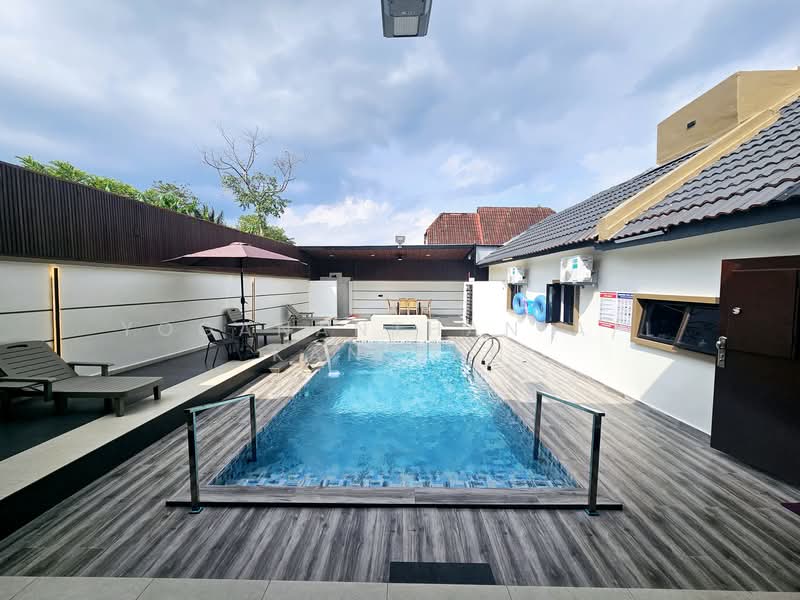 Bungalow for Rent in Alor Gajah (Melaka) - Yogananthan A/L Kanisan - Pool - PropertyGuru.com.my