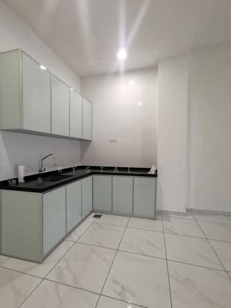BUKIT INDAH BANDAR NUSAJAYA untuk Untuk Disewa - RM 2,800 /bulan, Feb 2026 - Kitchen - PropertyGuru.com.my