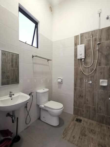 BUKIT INDAH BANDAR NUSAJAYA untuk Untuk Disewa - RM 2,800 /bulan, Feb 2026 - Bathroom - PropertyGuru.com.my