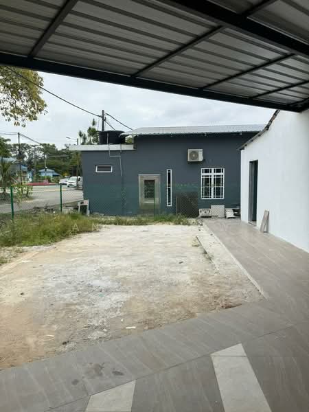 1-storey Terraced House for Sale in Taman Universiti (Skudai) - Annie Low - Exterior - PropertyGuru.com.my
