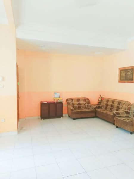 2-storey Terraced House for Sale in Perling (Johor) - Loong Hing Liong - Living Room - PropertyGuru.com.my