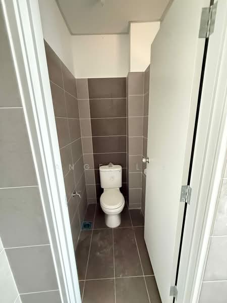 Terrace Factory for Sale in Kulai (Johor) - Angel Lee - Bathroom - PropertyGuru.com.my