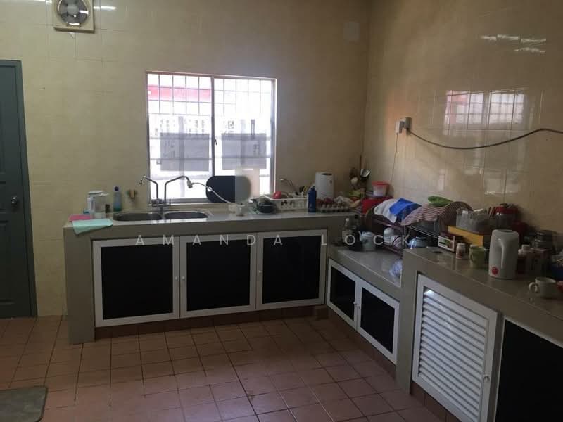 2-storey Terraced House for Sale in Kota Perdana (Seri Kembangan) - Amanda Lock - Kitchen - PropertyGuru.com.my