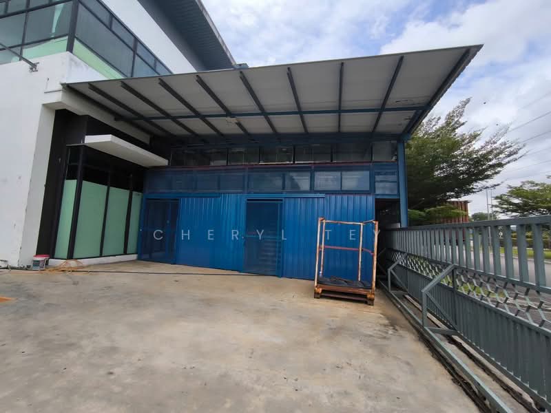 Semi-D Factory for Rent in Gelang Patah (Johor) - Cheryl Tey - Exterior - PropertyGuru.com.my