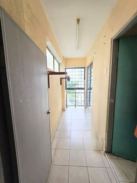 Pangsapuri Putra Harmoni untuk Untuk Dijual - RM 260,000, Feb 2026 - Corridor - PropertyGuru.com.my