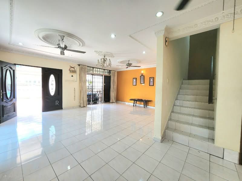 2-storey Terraced House for Sale in Seremban (Negeri Sembilan) - Rozana Simin - Living Room - PropertyGuru.com.my