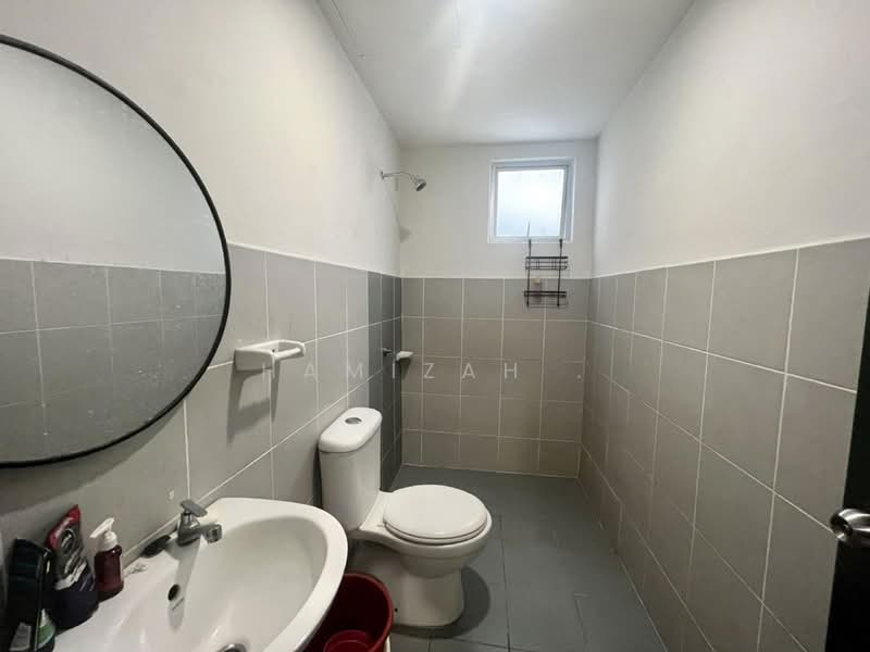Service Residence for Rent at Kita Impian @ Cybersouth - Hamizah . - Bathroom - PropertyGuru.com.my