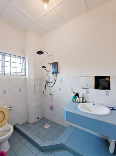 Bandar Seri Putra untuk Untuk Dijual - RM 780,000, Feb 2026 - Bathroom - PropertyGuru.com.my