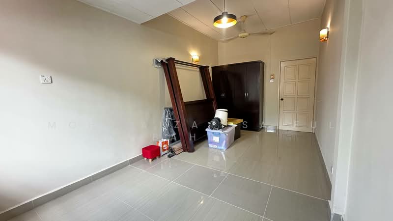 2-storey Terraced House for Sale in Seksyen 6 (Kota Damansara) - Mohd Aizat Saiful Bahri - Bedroom - PropertyGuru.com.my