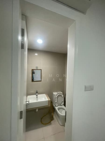 Service Residence for Rent at United Point (Residensi Berpadu) - Raymond Chiang - Bathroom - PropertyGuru.com.my