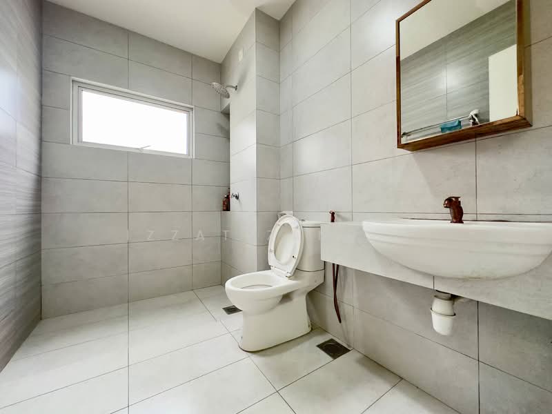 2-storey Terraced House for Sale in Rawang (Selangor) - Izzat Zamros - PropertyGuru.com.my