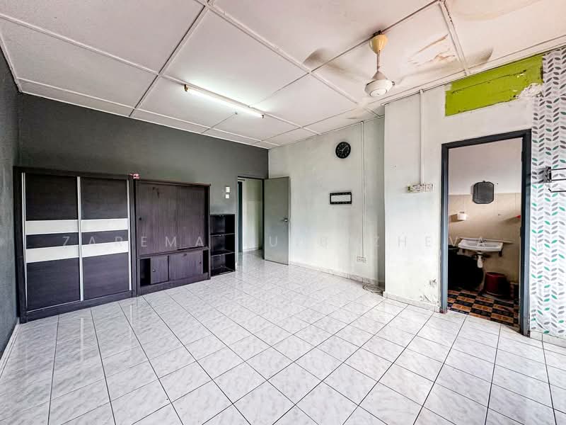 2-storey Terraced House for Sale in Taman Bukit Mewah (Kajang) - Zarema Kulbuzheva - Interior - PropertyGuru.com.my