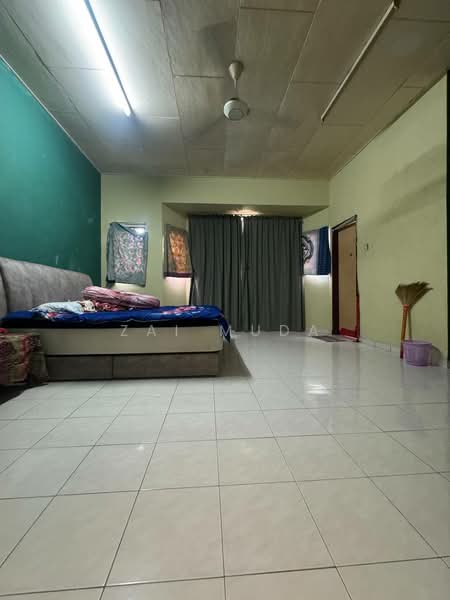 Seksyen 23 untuk Untuk Dijual - RM 530,000, Feb 2026 - Bedroom - PropertyGuru.com.my