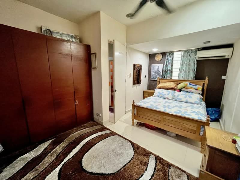 Semi-Detached House for Sale in Gombak (Selangor) - Ali Idris - Bedroom - PropertyGuru.com.my