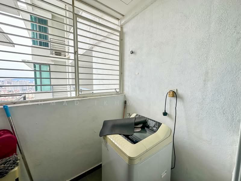 Condominium for Sale at Infiniti 3 Residences - Ahmad Ikhwan Arif - Balcony - PropertyGuru.com.my