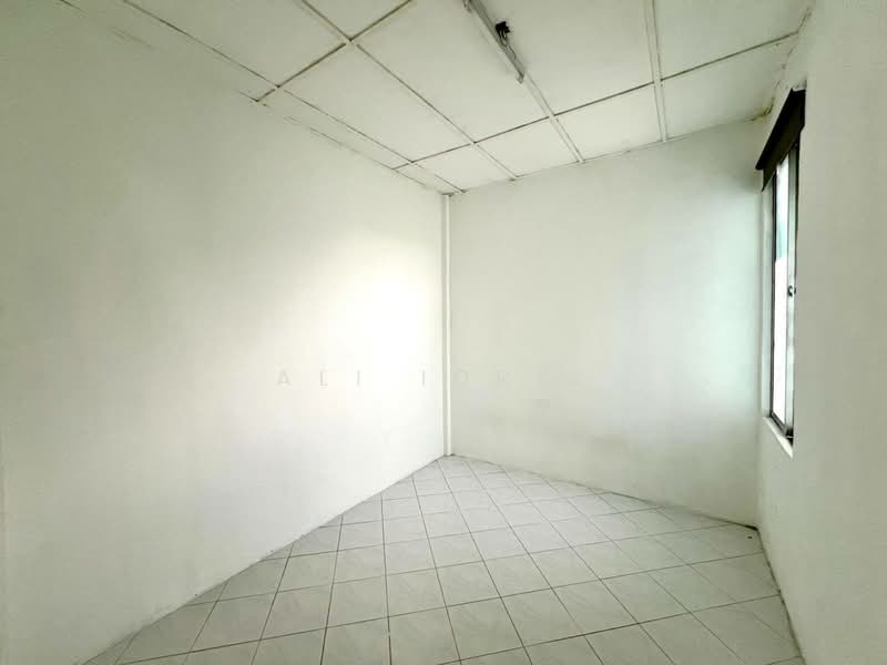 Apartment for Sale at Pangsapuri Putra Indah - Ali Idris - Interior - PropertyGuru.com.my