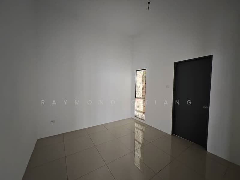 Semi-Detached House for Sale in Taman Kundang Jaya (Rawang) - Raymond Chiang - Interior - PropertyGuru.com.my