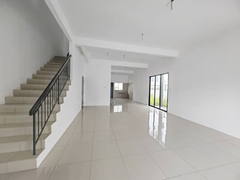 Semi-Detached House for Sale in Taman Kundang Jaya (Rawang) - Raymond Chiang - Interior - PropertyGuru.com.my