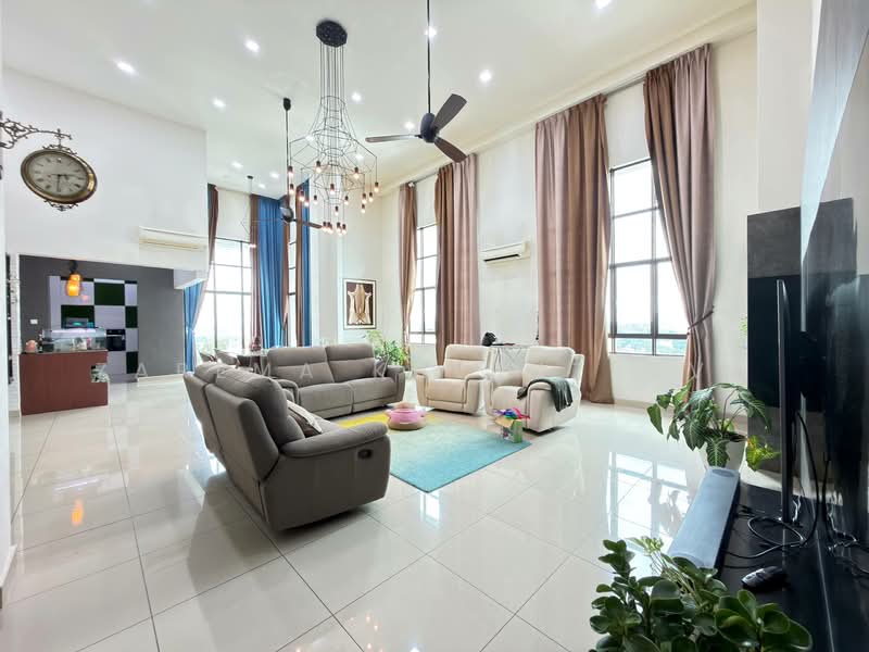 Condominium for Sale at Indah Alam (Subang Andaman) - Zarema Kulbuzheva - Living Room - PropertyGuru.com.my