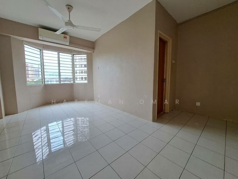 Kelana D'Putera untuk Untuk Dijual - RM 395,000, Feb 2026 - Living Room - PropertyGuru.com.my