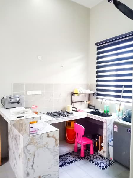 Terraced House for Sale in Kuantan (Pahang) - Mohammad Azizi - Kitchen - PropertyGuru.com.my