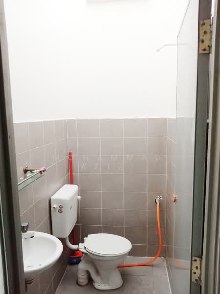 Terraced House for Sale in Kuantan (Pahang) - Mohammad Azizi - Bathroom - PropertyGuru.com.my