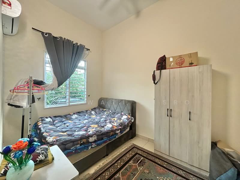 Semi-Detached House for Sale in Telok Panglima Garang (Jenjarom) - Salawati Busro - Bedroom - PropertyGuru.com.my