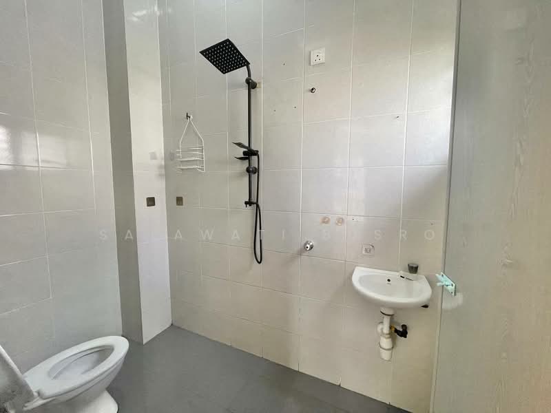 Semi D Single Storey Jalan Lombong Seksyen 29 Shah Alam untuk Untuk Dijual - RM 490,000, Mac 2026 - Bathroom - PropertyGuru.com.my