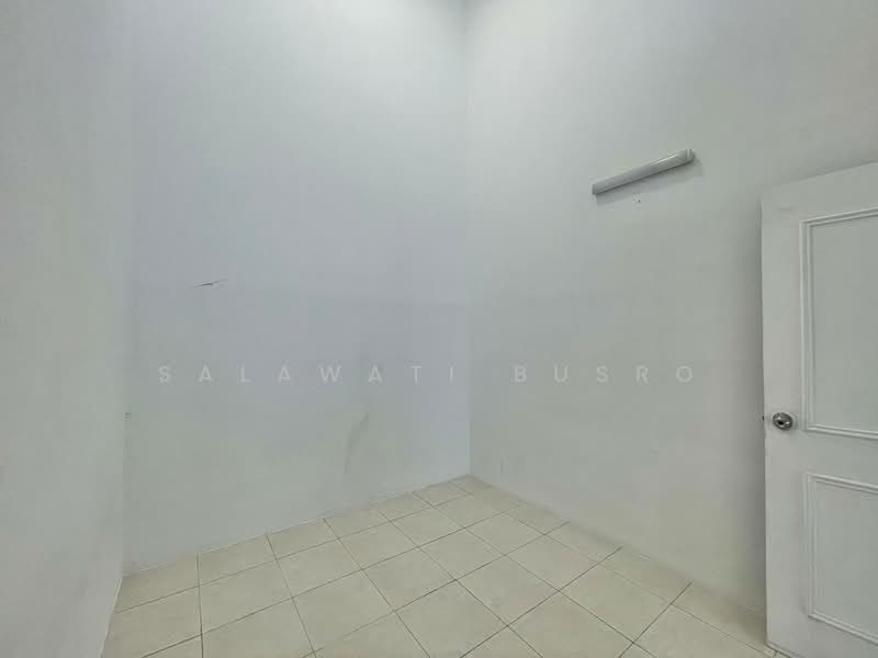 Semi D Single Storey Jalan Lombong Seksyen 29 Shah Alam untuk Untuk Dijual - RM 490,000, Mac 2026 - Interior - PropertyGuru.com.my