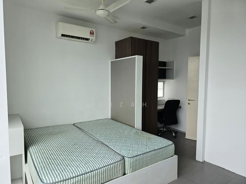 Garden Plaza untuk Untuk Dijual - RM 330,000, Feb 2026 - Bedroom - PropertyGuru.com.my