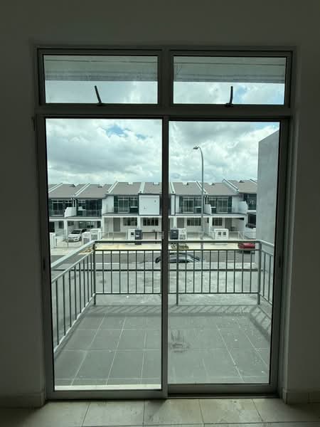 2-storey Terraced House for Sale in Pontian (Johor) - Adli Harun - Balcony - PropertyGuru.com.my