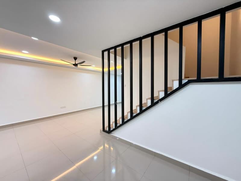 Taman Senai Baru untuk Untuk Dijual - RM 528,000, Mac 2026 - Living Room - PropertyGuru.com.my