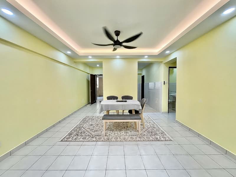Apartment for Sale at Pangsapuri Sri Cempaka - Zarema Kulbuzheva - Dining Room - PropertyGuru.com.my