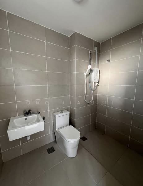 2-storey Terraced House for Rent in Bandar Sri Sendayan (Negeri Sembilan) - Ong Jia Hui - Bathroom - PropertyGuru.com.my