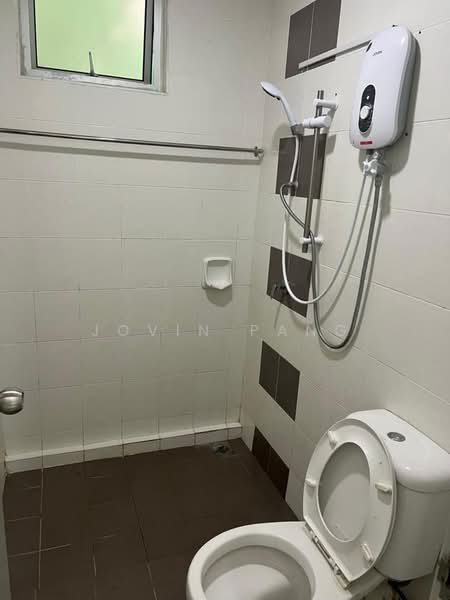 For Rent - The Golden Triangle Condominium