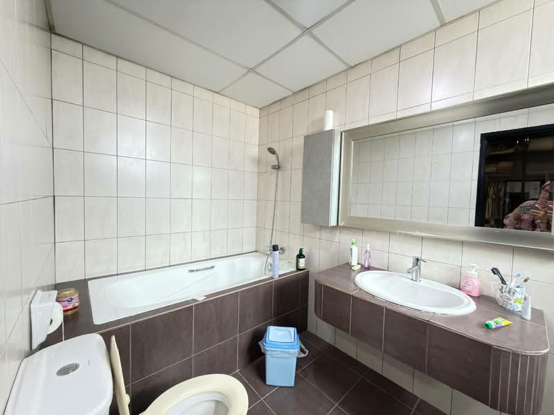 Condominium for Sale at Indah Alam (Subang Andaman) - Laili Mihdar - Bathroom - PropertyGuru.com.my