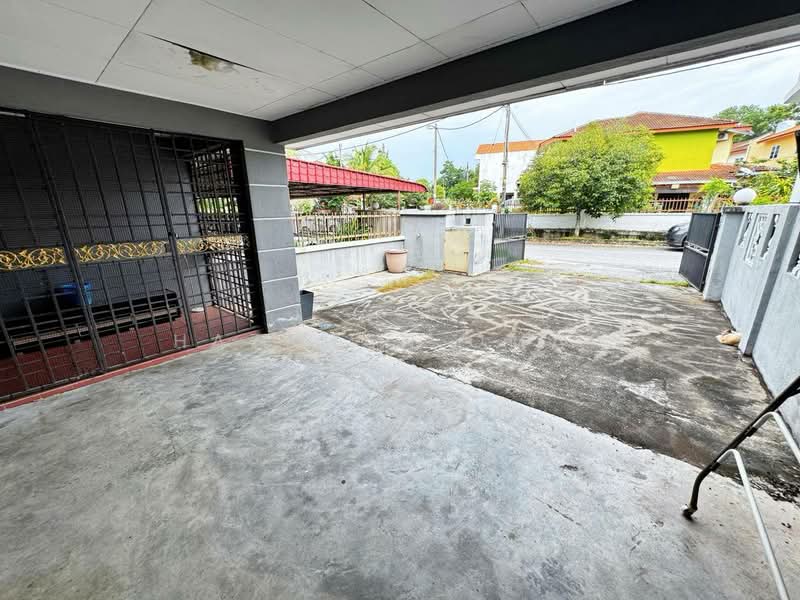 2-storey Terraced House for Sale in Bangi (Selangor) - Hazeman Omar - Exterior - PropertyGuru.com.my