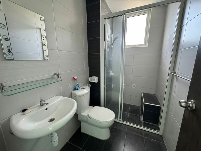Condominium for Sale at Reflections Condominium - Jake Khoo - Bathroom - PropertyGuru.com.my
