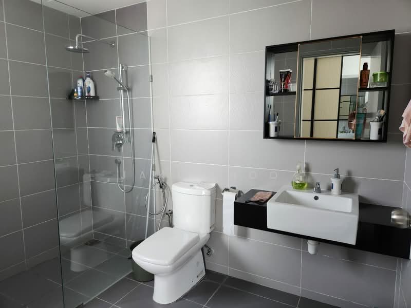 Condominium for Rent at Golden Triangle 2 - Jake Khoo - Bathroom - PropertyGuru.com.my