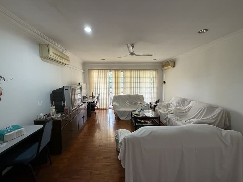 Bungalow for Sale in Sultan Abdul Aziz Shah Golf & Country Club (Shah Alam) - muharni sawarin - Living Room - PropertyGuru.com.my