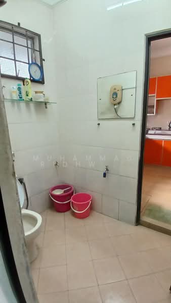 2-storey Terraced House for Sale in Seksyen 6 (Kota Damansara) - Muhammad Ridhwan Mohd Huzairi - Bathroom - PropertyGuru.com.my