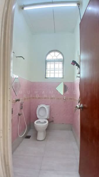 2-storey Terraced House for Sale in Seksyen 6 (Kota Damansara) - Muhammad Ridhwan Mohd Huzairi - Bathroom - PropertyGuru.com.my
