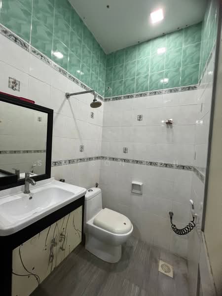 2-storey Terraced House for Sale in Bukit Indah (Iskandar Puteri (Nusajaya)) - Simpson Poh - Bathroom - PropertyGuru.com.my