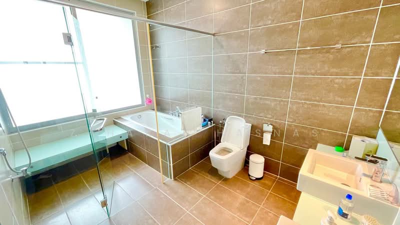 3-storey Terraced House for Sale in Symphony Hills (Cyberjaya) - Zaharah Hasnas - Bathroom - PropertyGuru.com.my