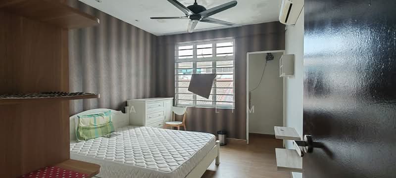 Taman Molek untuk Untuk Disewa - RM 2,500 /bulan, Feb 2026 - PropertyGuru.com.my