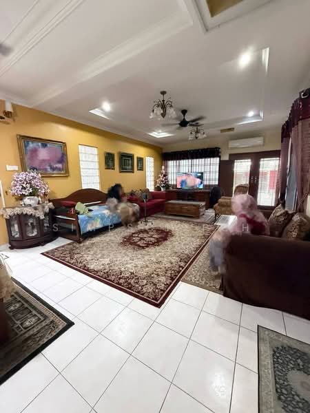 2-storey Terraced House for Sale in Taman Impian Emas (Skudai) - Simpson Poh - Living Room - PropertyGuru.com.my