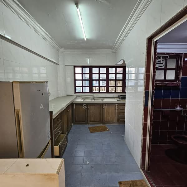 Apartment for Sale at Grandeur Tower - Aeris Heng - Kitchen - PropertyGuru.com.my