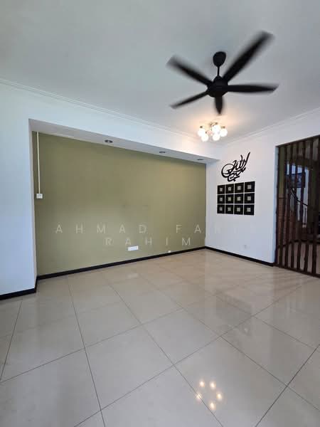 2-storey Terraced House for Rent in Alam Impian (Shah Alam) - AHMAD FARIS RAHIMI - Living Room - PropertyGuru.com.my